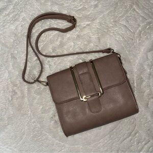 Faux Leather tan brown shoulder Bag Detachable Strap gold hardware